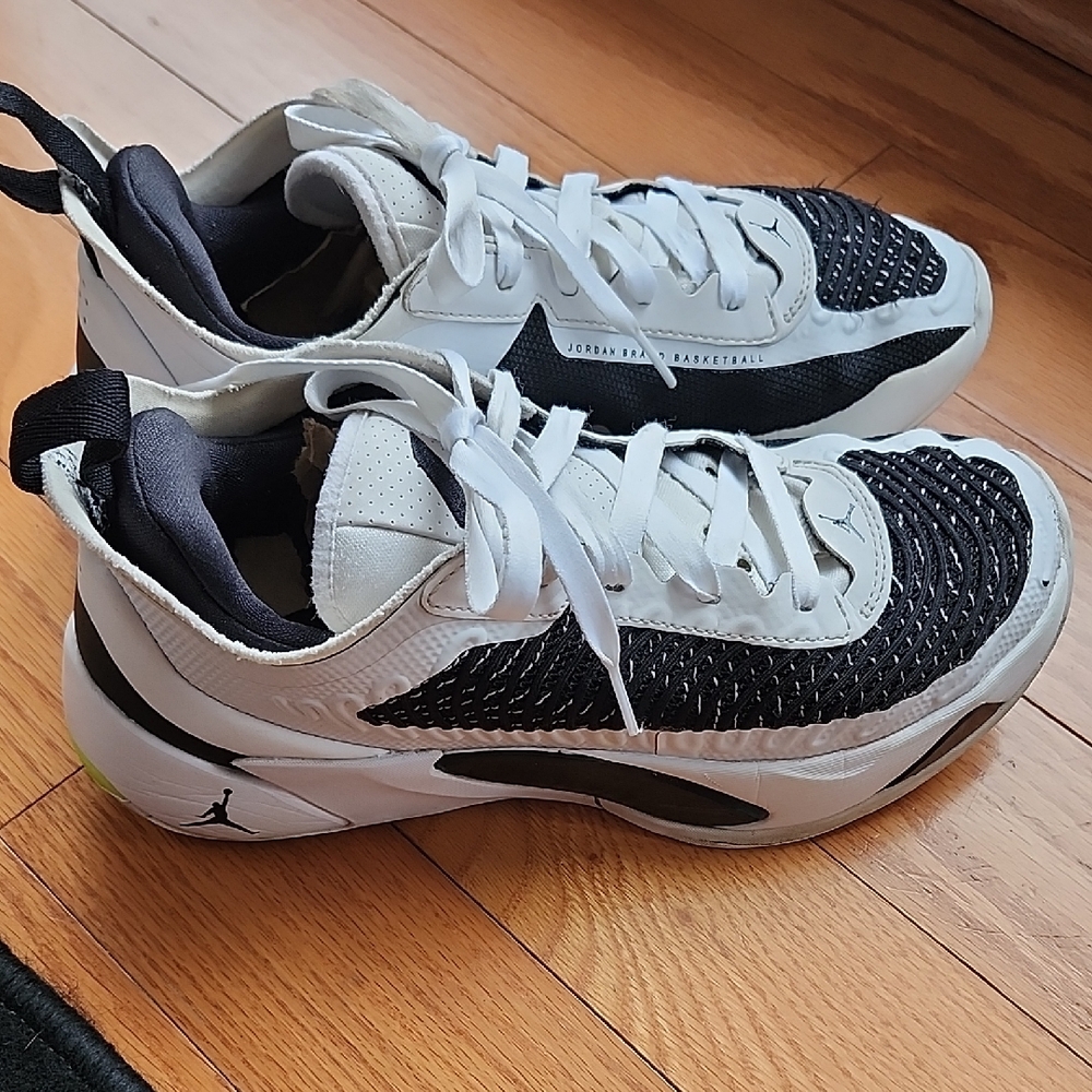 Nike Jordan Luka 1 Kid's Basketball Shoes, White Black